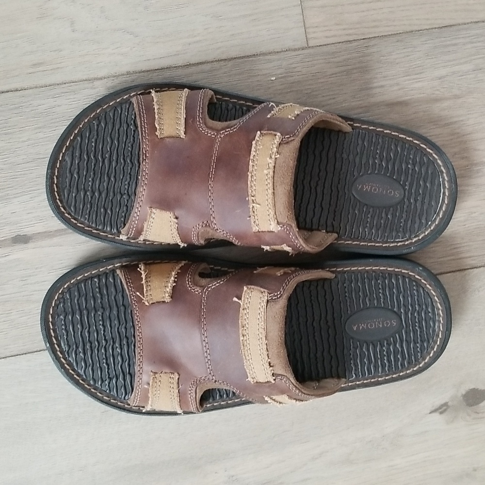Sonoma mens slip on sandals sz 10 m